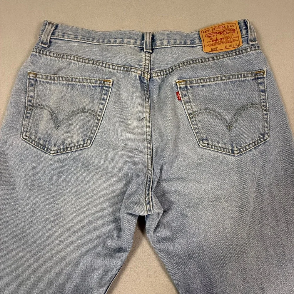 Levis 505 Regular Fit Jeans Mens 36x32 Light Wash Blue Straight Leg Denim‎